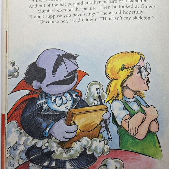 Sesame Street The Amazing Mumford Presents All About Bones Book - Red and Blue - Picture 5 of 6